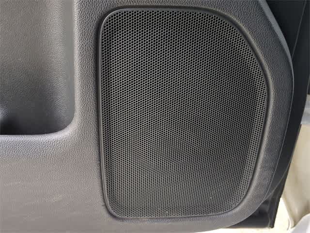 Vehicle image 29 of 35