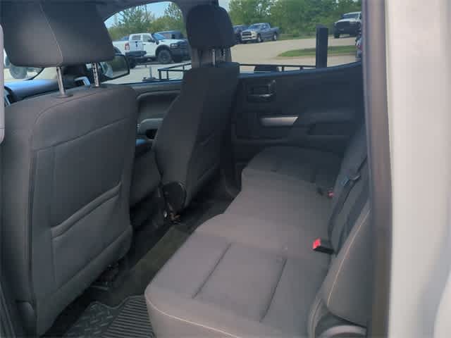 Vehicle image 19 of 35