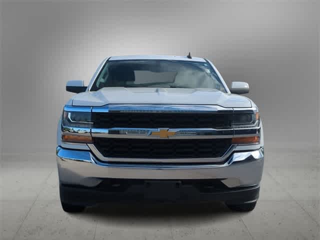 Vehicle image 4 of 35