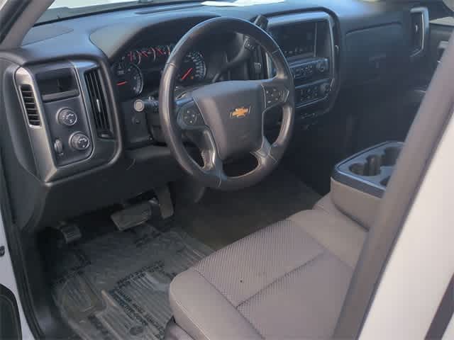 Vehicle image 10 of 35