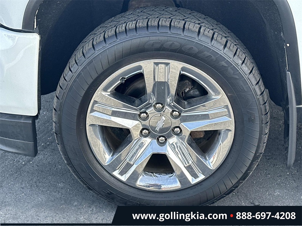 2017 Chevrolet Silverado 1500 Custom Image 6 of 30