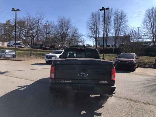 2017 Chevrolet Silverado 1500 High Country Image 5 of 20