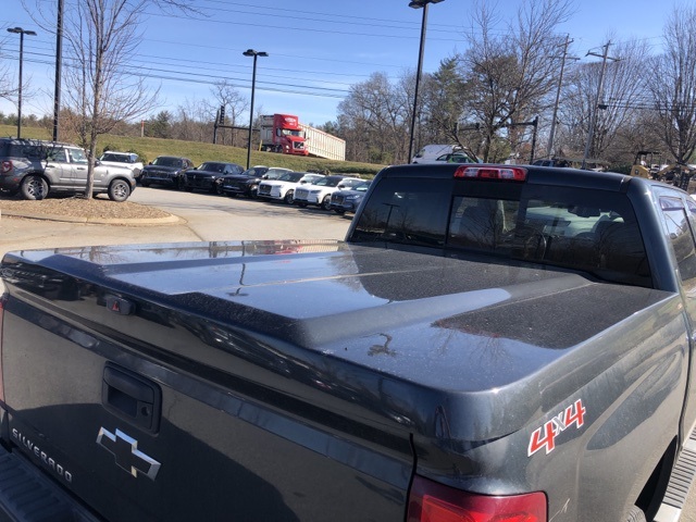 2017 Chevrolet Silverado 1500 High Country Image 17 of 20