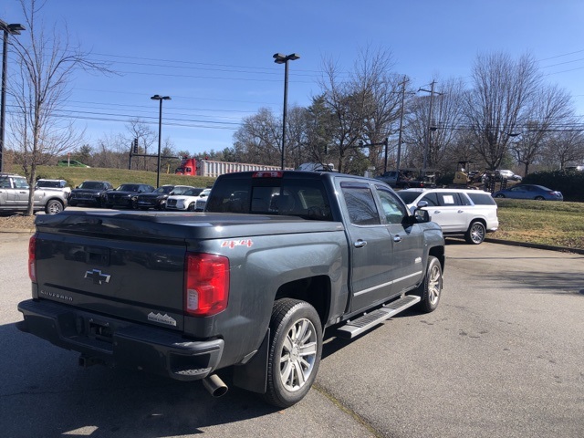 2017 Chevrolet Silverado 1500 High Country Image 4 of 20