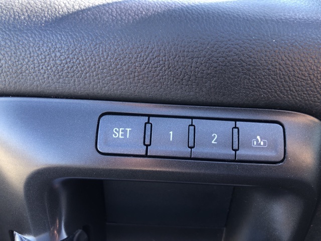 2017 Chevrolet Silverado 1500 High Country Image 14 of 20