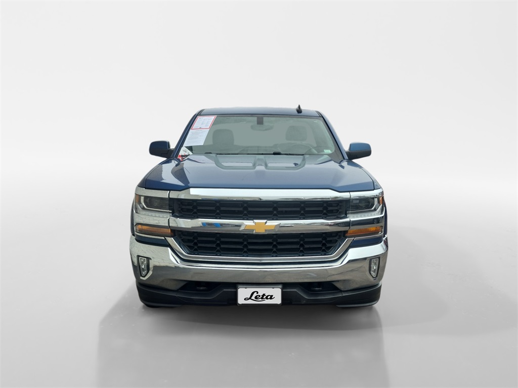 2017 Chevrolet Silverado 1500 LT Image 2 of 24