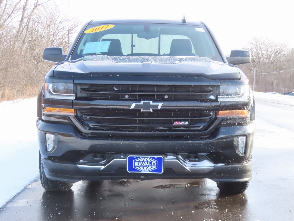 2017 Chevrolet Silverado 1500 LT Image 2 of 29