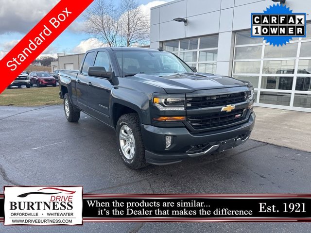 2017 Chevrolet Silverado 1500 LT Image 2 of 36