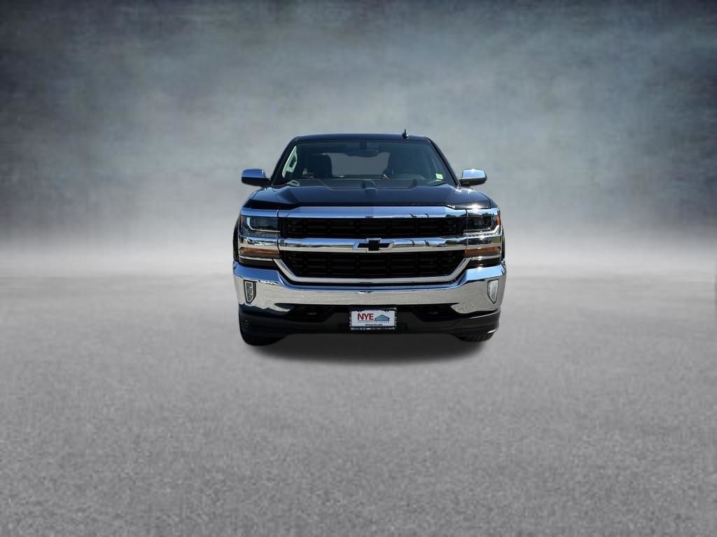 2017 Chevrolet Silverado 1500 LT Image 2 of 51