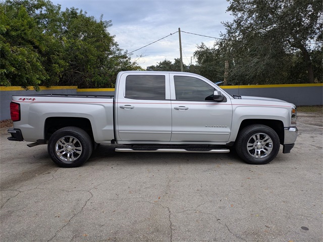 2017 Chevrolet Silverado 1500 LT Image 4 of 30