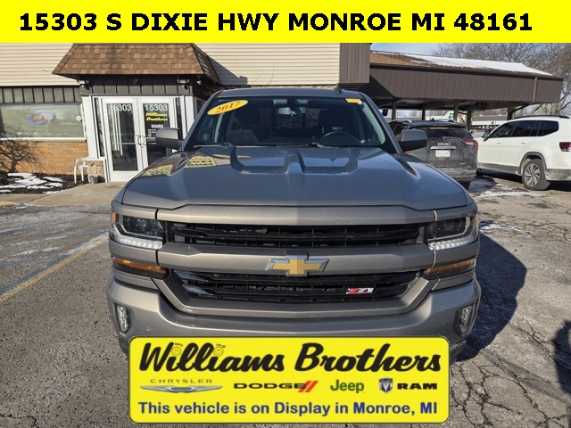 2017 Chevrolet Silverado 1500 LT Image 2 of 28