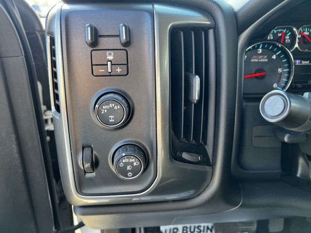 2017 Chevrolet Silverado 1500 LT Image 32 of 33