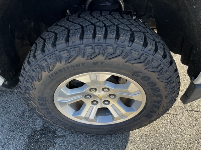 2017 Chevrolet Silverado 1500 LT Image 12 of 33