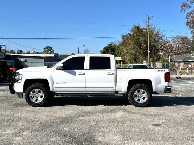 2017 Chevrolet Silverado 1500 LT Image 8 of 33