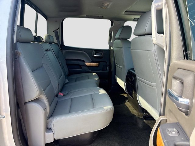 2017 Chevrolet Silverado 1500 LTZ Image 11 of 31