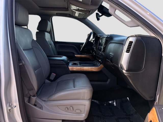 2017 Chevrolet Silverado 1500 LTZ Image 10 of 31