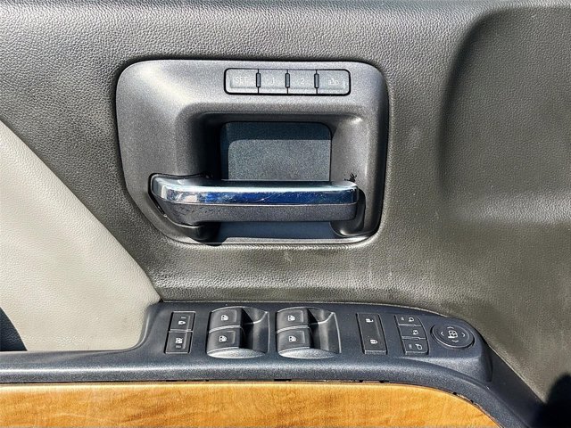 2017 Chevrolet Silverado 1500 LTZ Image 21 of 31