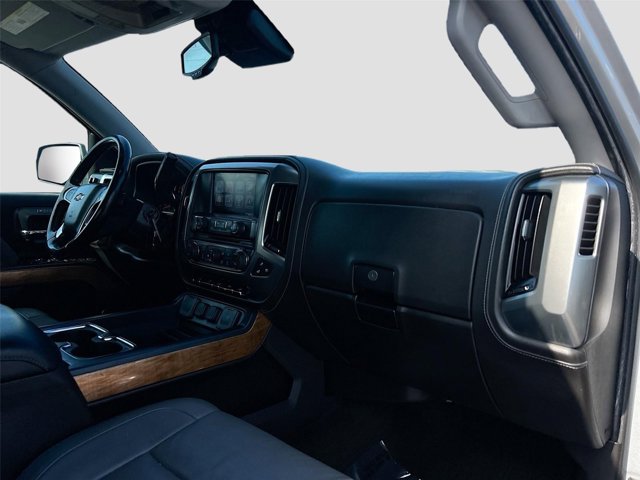 2017 Chevrolet Silverado 1500 LTZ Image 16 of 31