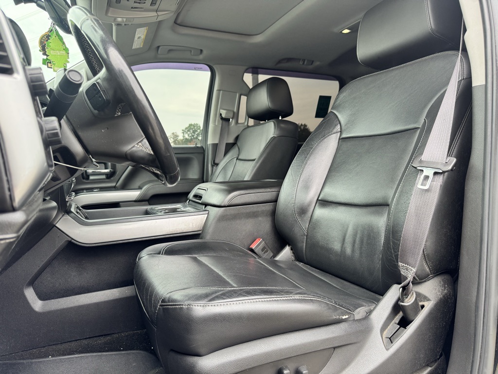 2017 Chevrolet Silverado 1500 LTZ Image 7 of 28