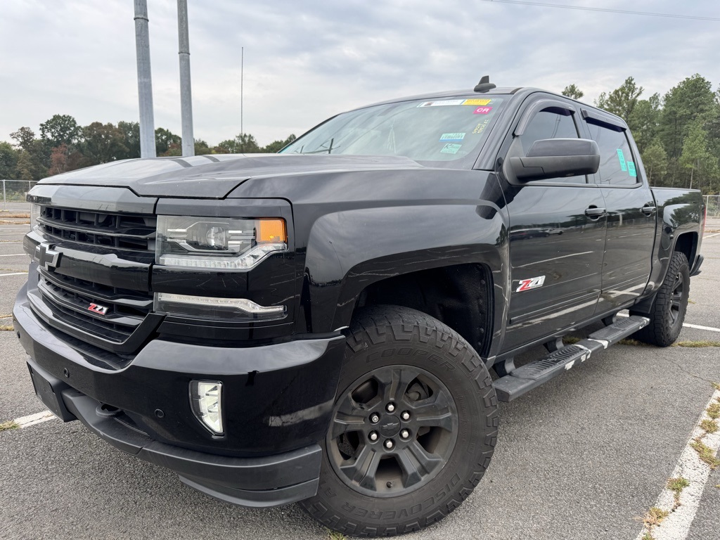 2017 Chevrolet Silverado 1500 LTZ Image 1 of 28
