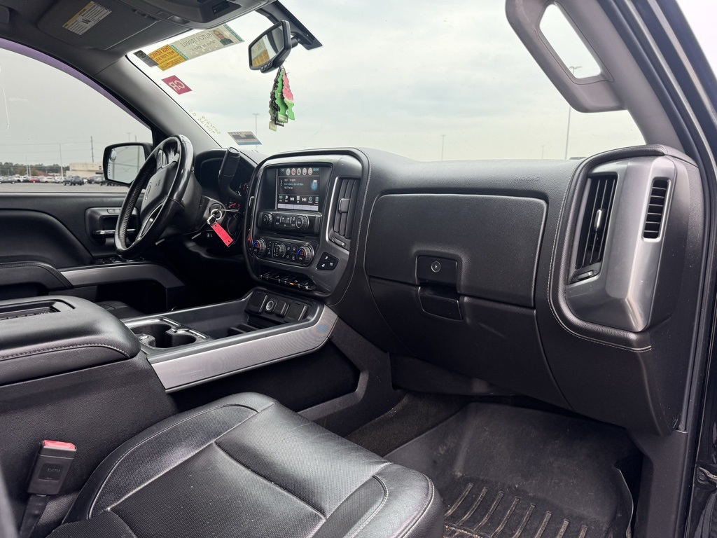 2017 Chevrolet Silverado 1500 LTZ Image 17 of 28