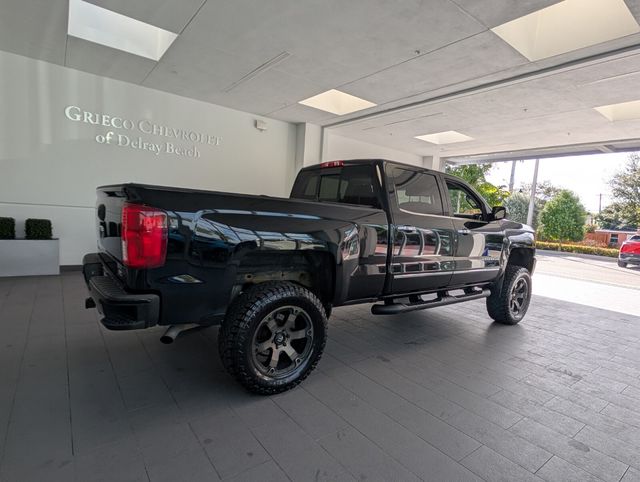 2017 Chevrolet Silverado 1500 LTZ Image 3 of 35