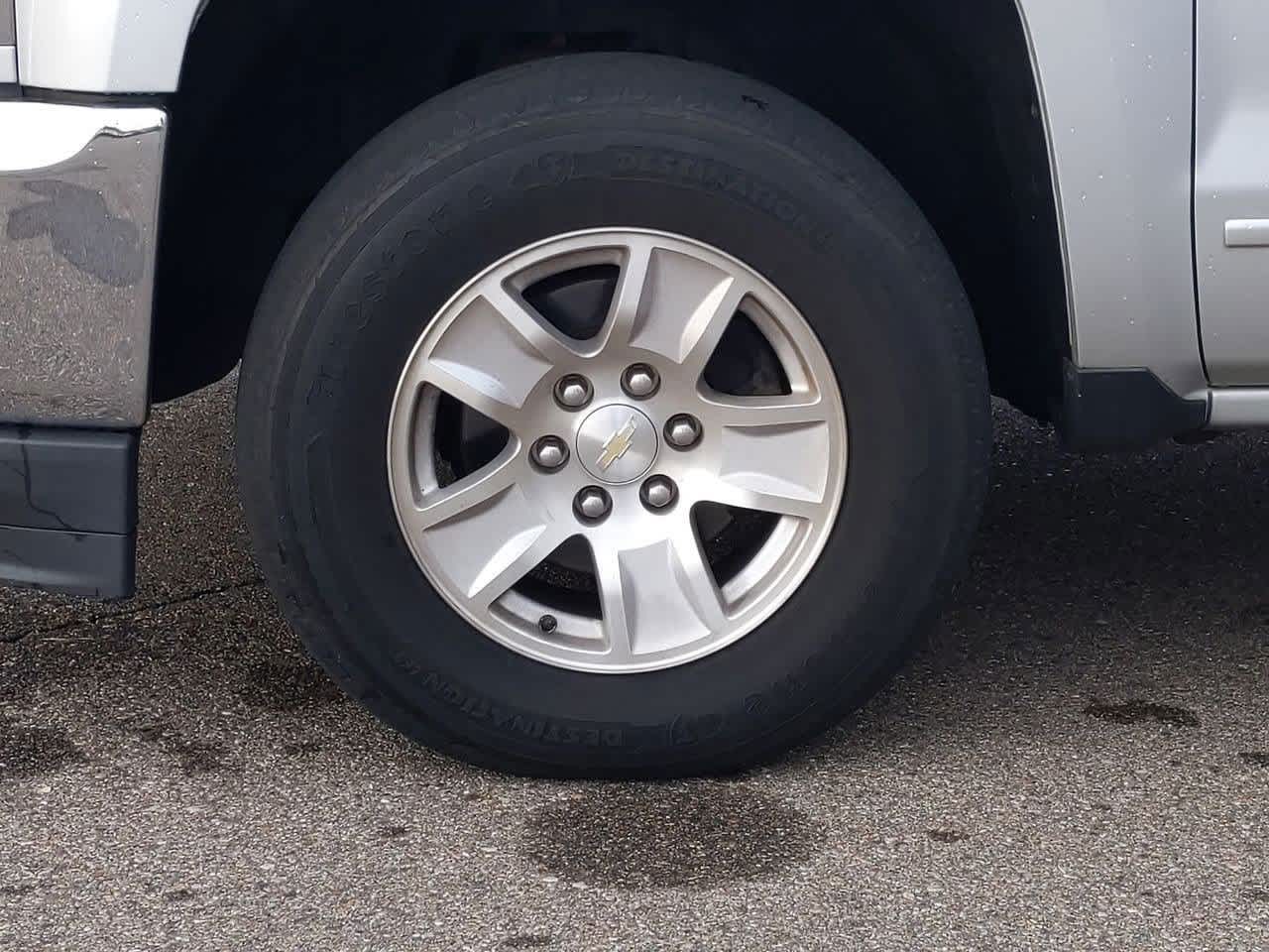 2017 Chevrolet Silverado 1500 LT Image 9 of 34