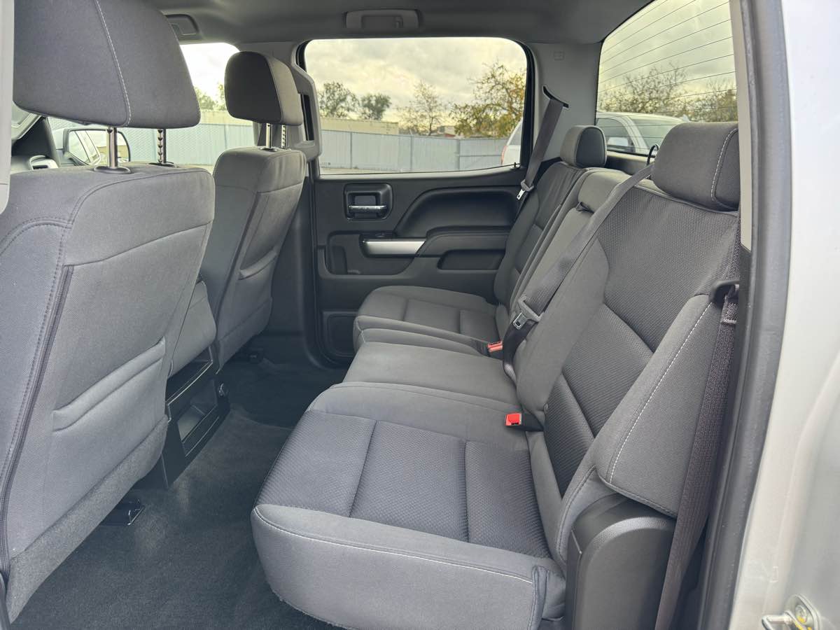 2017 Chevrolet Silverado 1500 LT Image 21 of 40