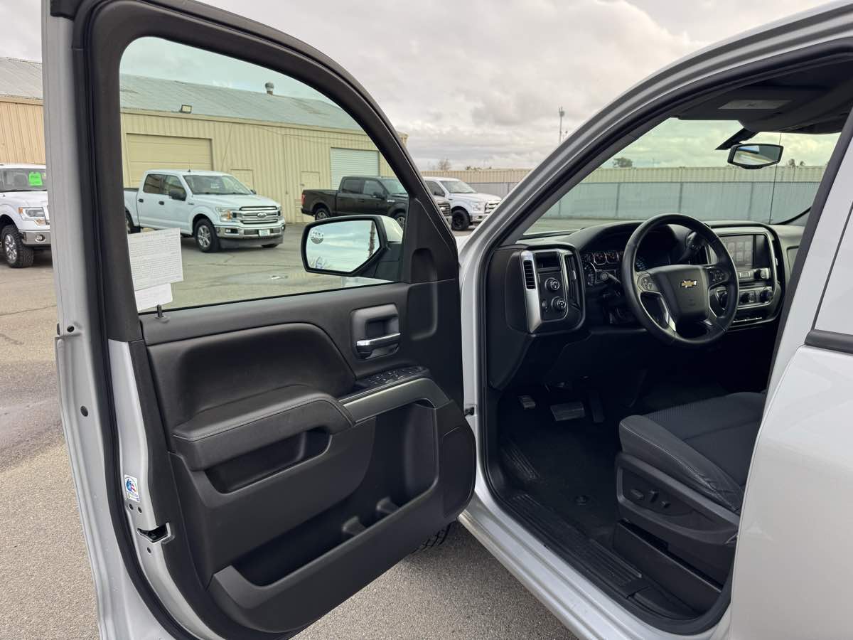 2017 Chevrolet Silverado 1500 LT Image 28 of 40