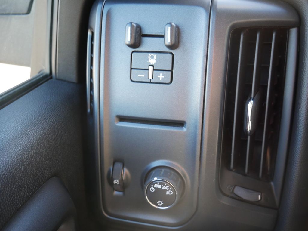 2017 Chevrolet Silverado 1500 Work Truck Image 23 of 27