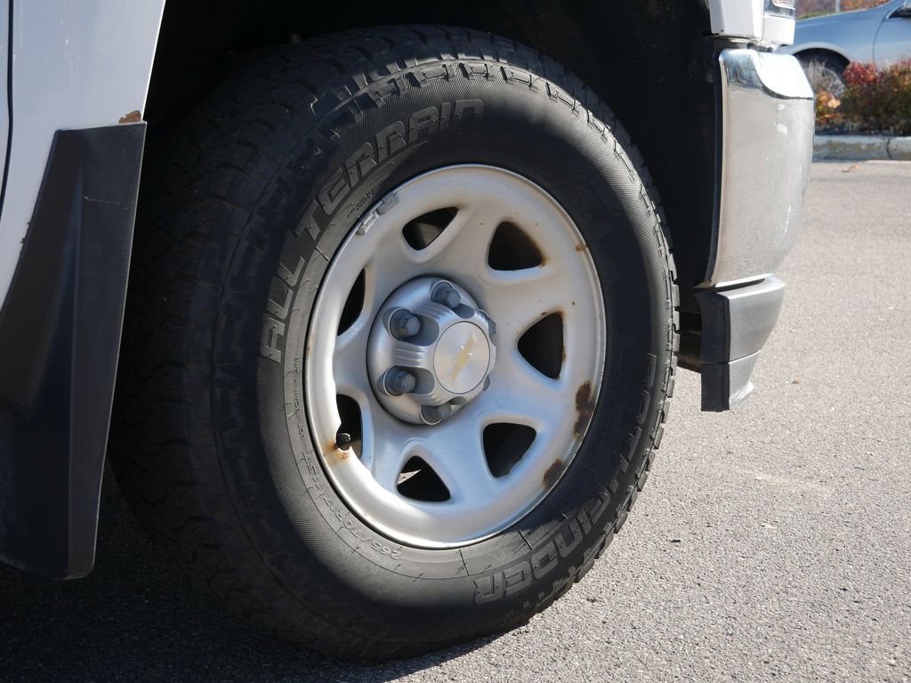 2017 Chevrolet Silverado 1500 Work Truck Image 9 of 27