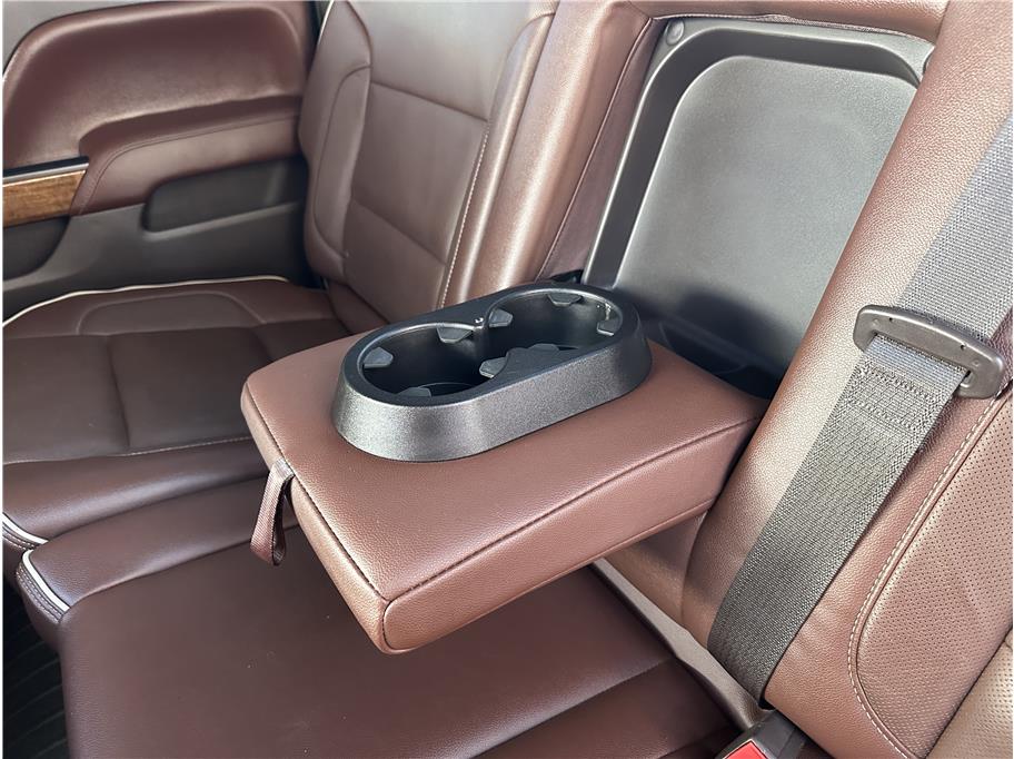 2017 Chevrolet Silverado 1500 High Country Image 27 of 30