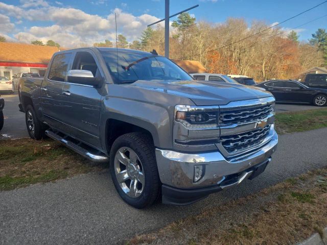 2017 Chevrolet Silverado 1500 LTZ Image 4 of 26