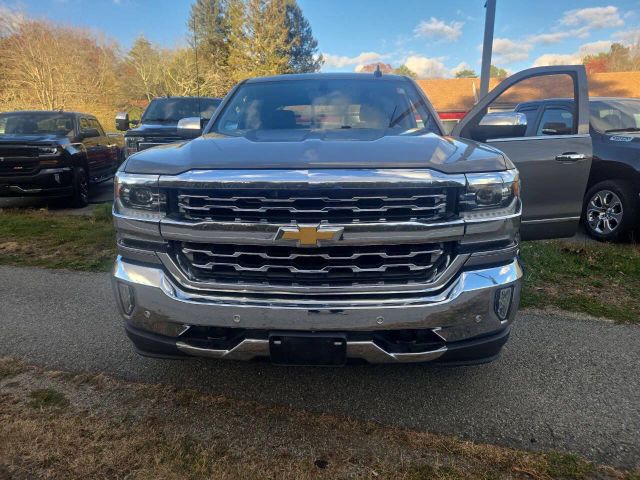 2017 Chevrolet Silverado 1500 LTZ Image 3 of 26