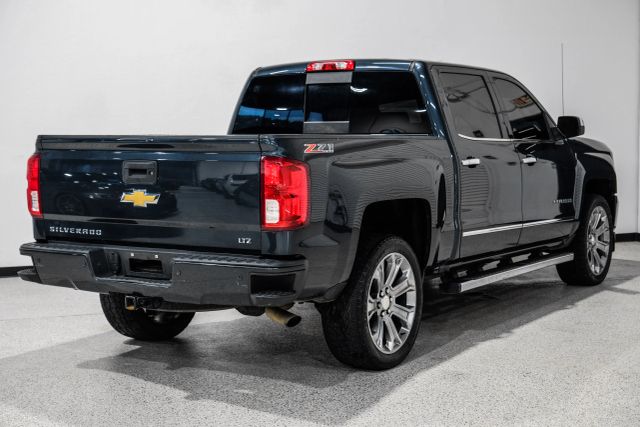 2017 Chevrolet Silverado 1500 LTZ Image 8 of 64