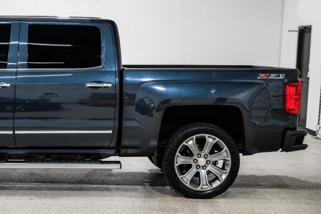2017 Chevrolet Silverado 1500 LTZ Image 16 of 64