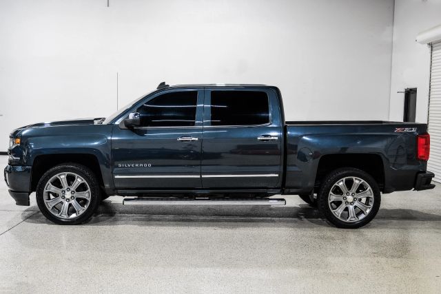 2017 Chevrolet Silverado 1500 LTZ Image 15 of 64