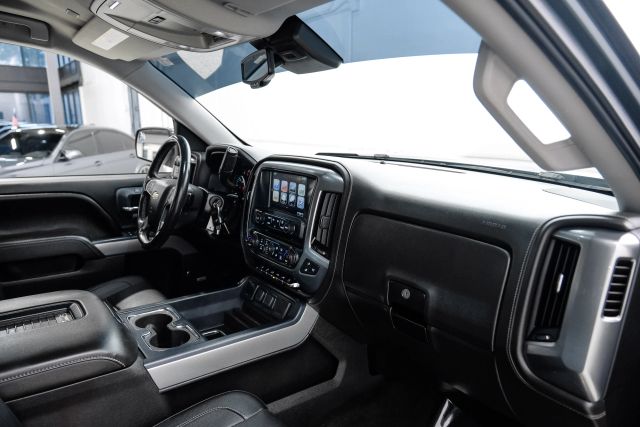 2017 Chevrolet Silverado 1500 LTZ Image 33 of 64