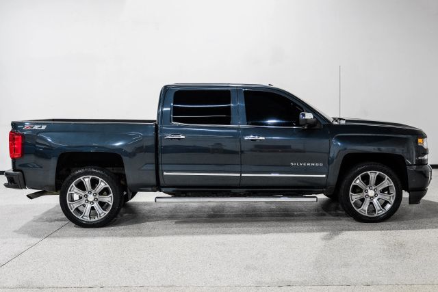 2017 Chevrolet Silverado 1500 LTZ Image 7 of 64
