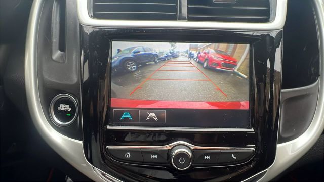Vehicle image 21 of 43