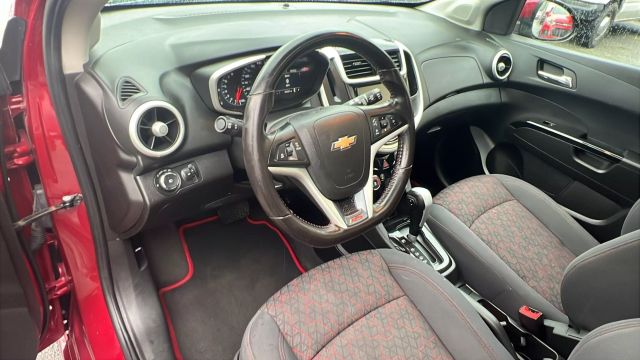 Vehicle image 24 of 43
