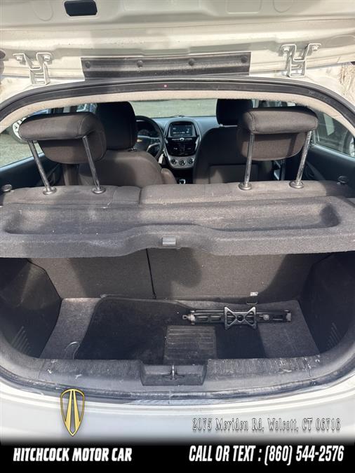 Vehicle image 12 of 15