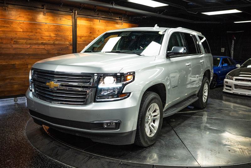 2017 Chevrolet Tahoe LT Image 2 of 31
