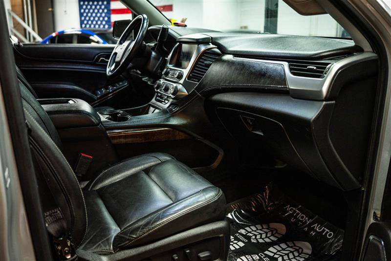 2017 Chevrolet Tahoe LT Image 13 of 31