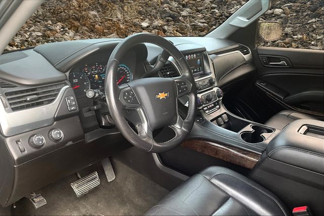 Vehicle image 13 of 33