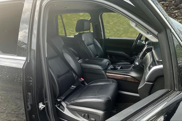 Vehicle image 12 of 33