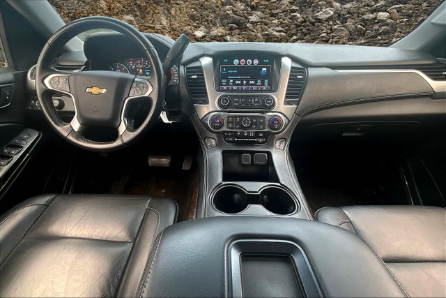 Vehicle image 28 of 33