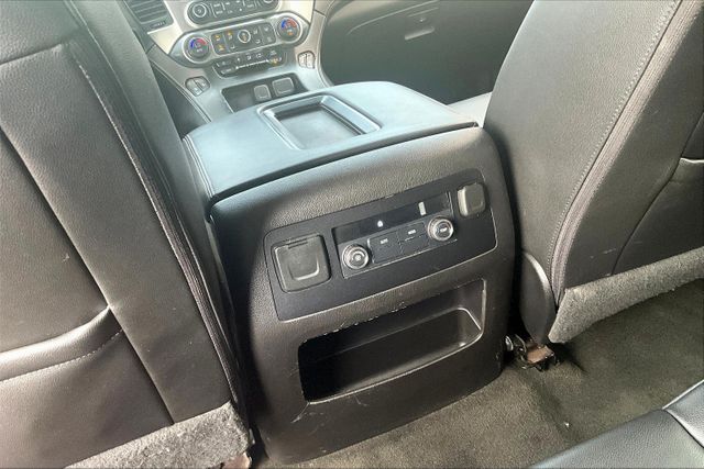 Vehicle image 22 of 33
