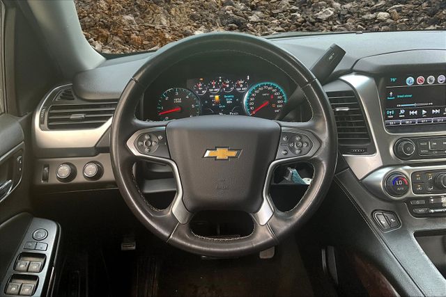 Vehicle image 14 of 33