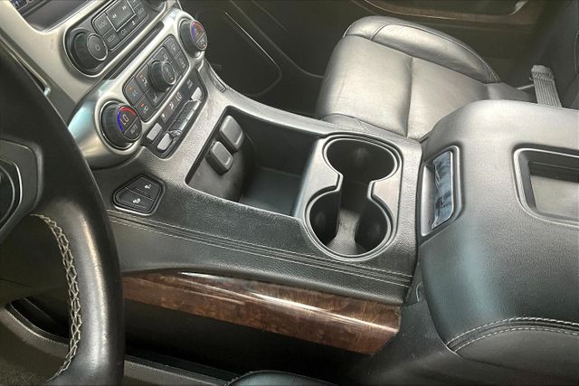 Vehicle image 18 of 33